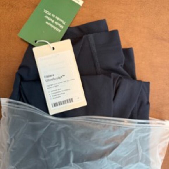 Halara SoCinched High Waisted Butt Lifting Tummy Control Leggings - Picture 4 of 4